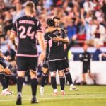 Jordi Alba Instagram - 3!! Gran victoria del equipo para seguir sumando!! 💪🏻💗🖤