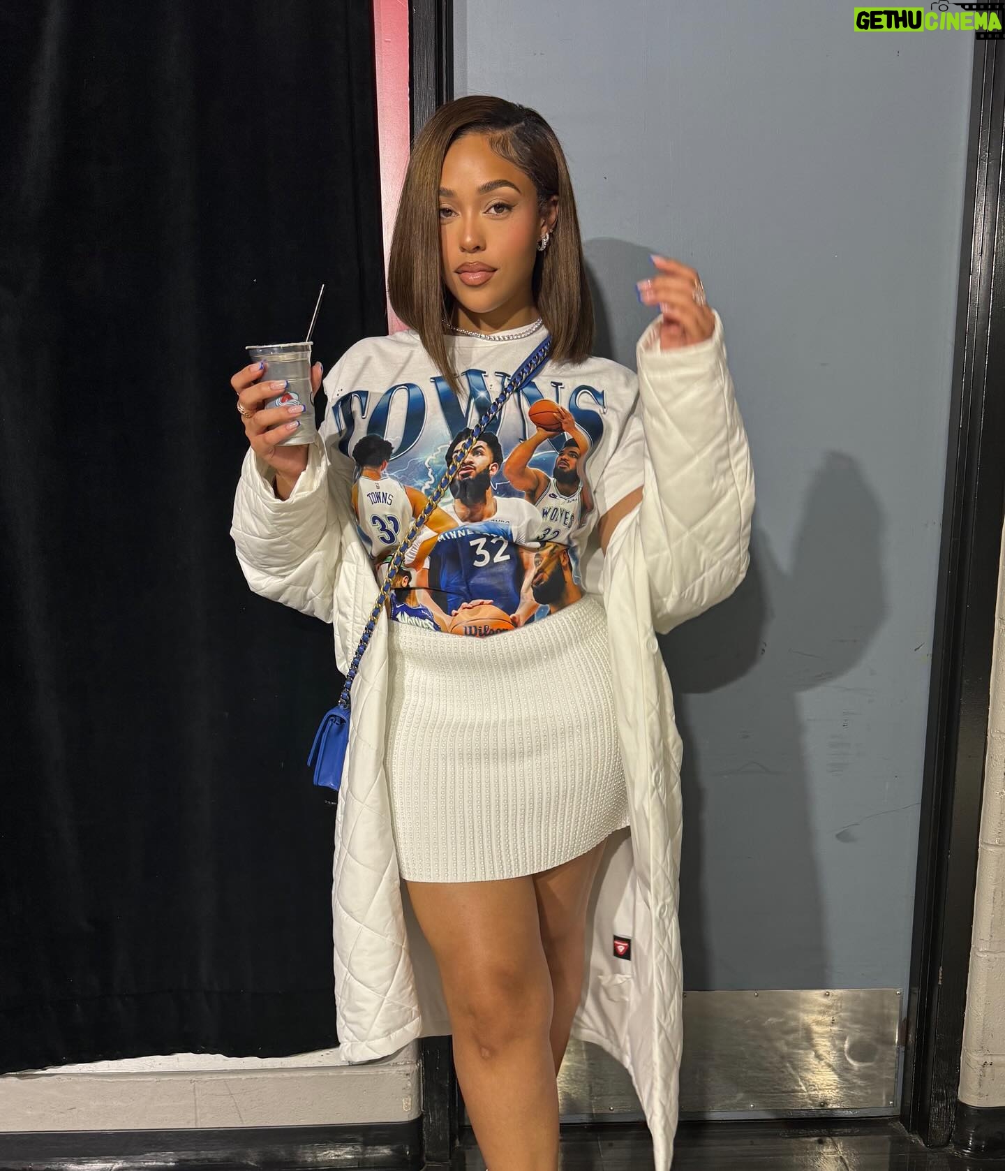 Jordyn Woods Instagram - Oh nothing to see here just the team mascot checking in 😅🥹🤍