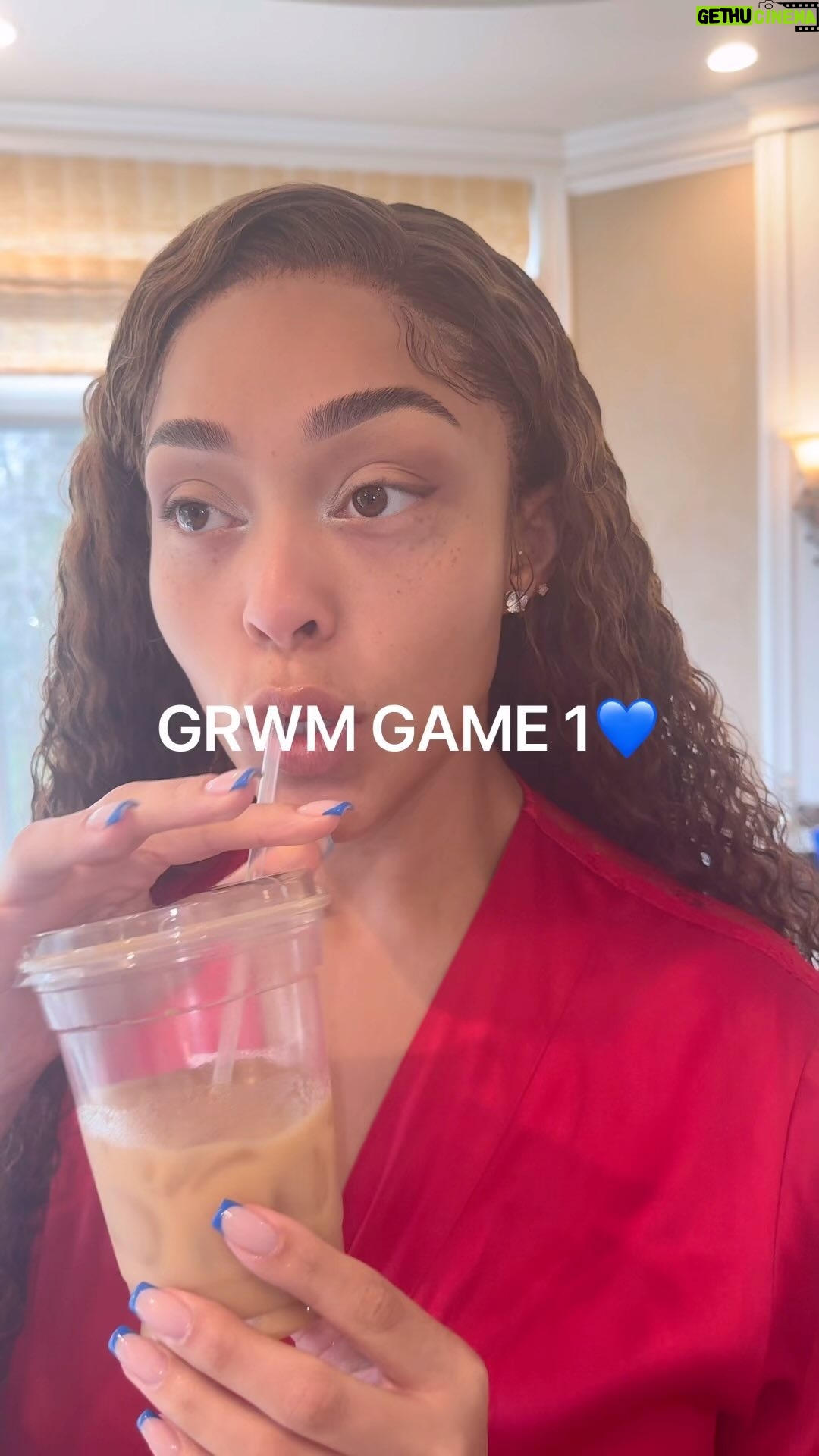 Jordyn Woods Instagram - GRWM for the Game with @esteelauder 🤍 absolutely loving the double wear foundation. #EsteePartner #EsteeLauder #MyShadeMyStory