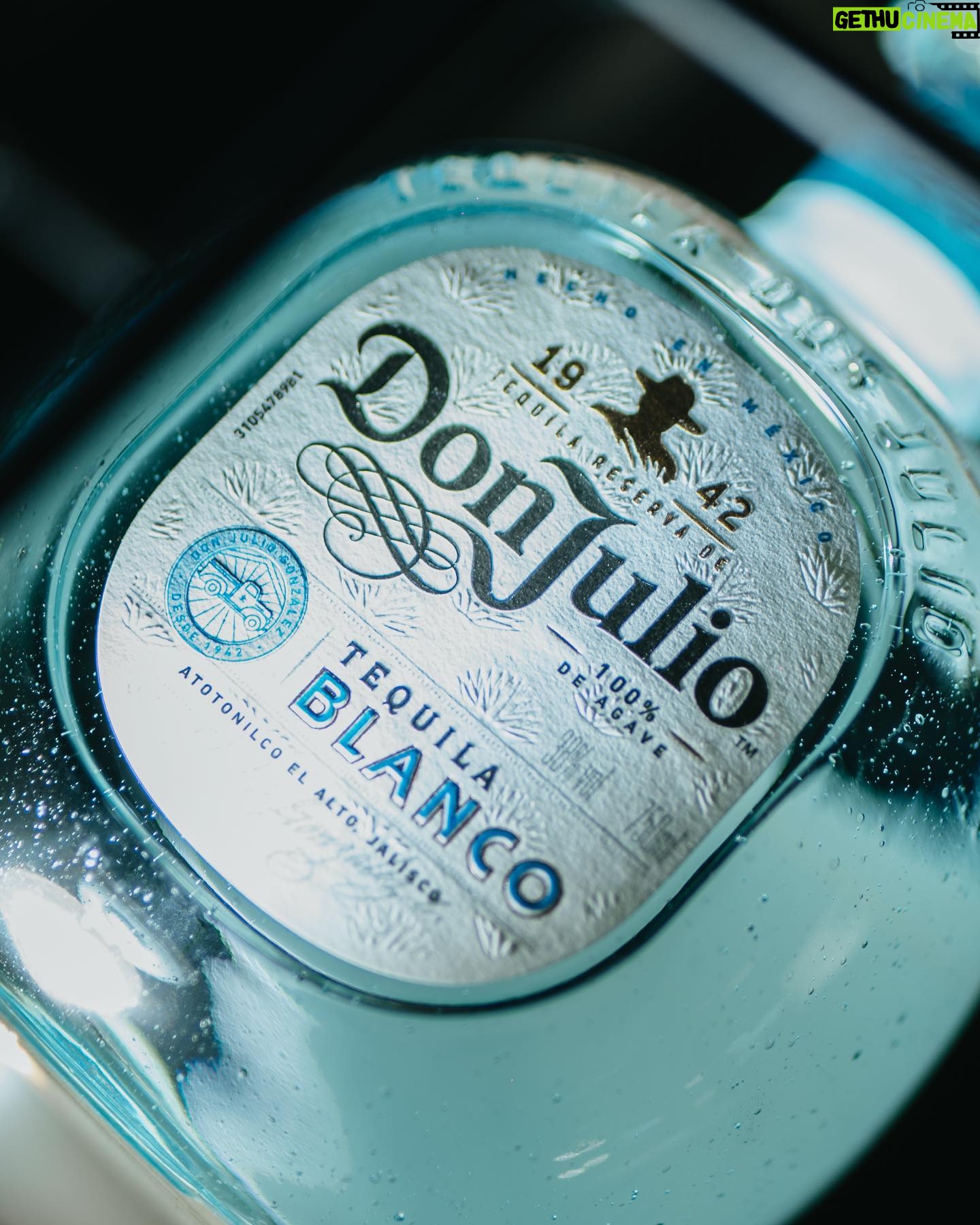 Josefina Montané - 9.4K Likes - #ad Tequila night baby 💋 @tequiladonjulio #DonJulioenChile #Menoresniunagota @lunatica_scl