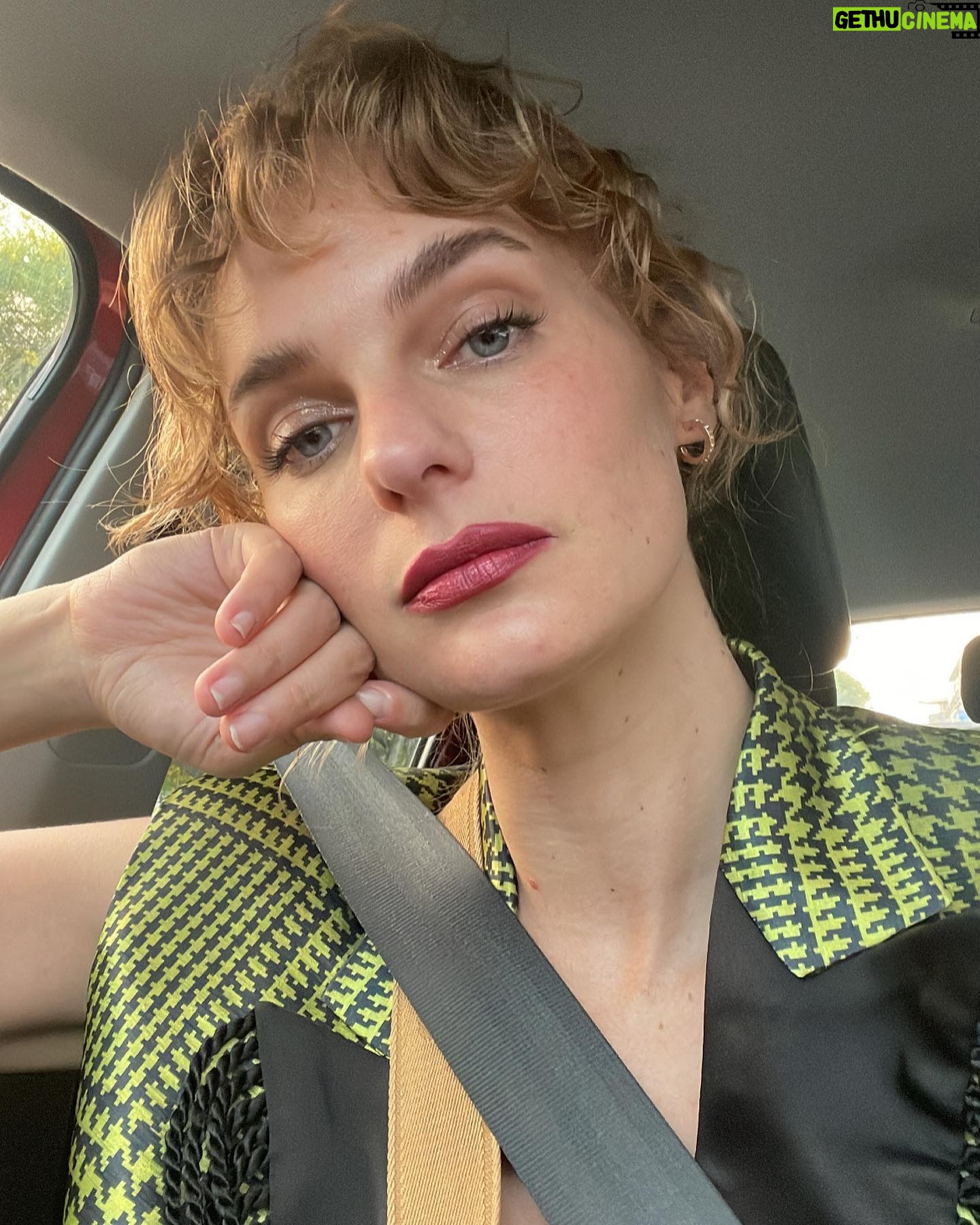 Josefina Montané - 10K Likes - 🤳 🚘