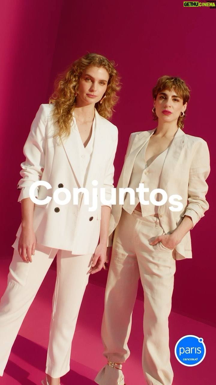 Josefina Montané Instagram - Junto a @tiendas_paris hicimos esta linda campaña 💙 Que me dicen de los conjuntos hermosos que nos tocó usar con la @carmen.zabala y la @conniemollb !! Una belleza! #AmoComoSoy Encuentra el tuyo en @tiendas_paris 💙