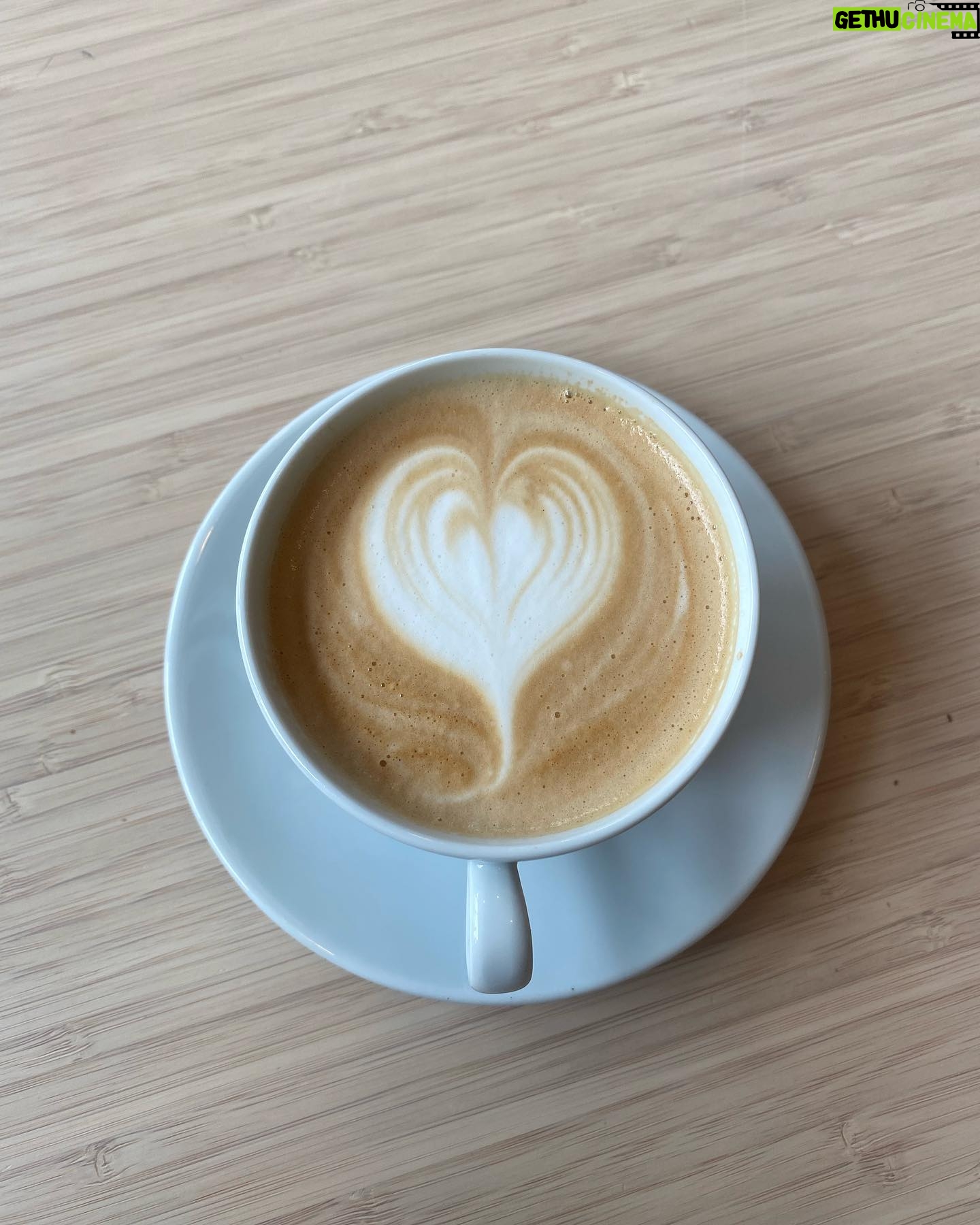Josefine Frida Pettersen Instagram - Fueling up☕️