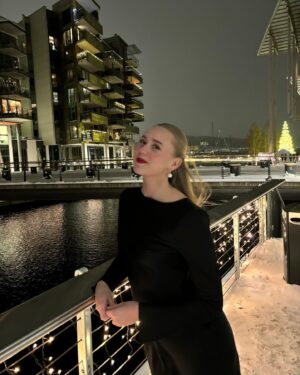 Josefine Frida Pettersen Instagram - no 2023 recap carousel from me, cause she was a little bitch tbh. 2024 is finally here, I already love her and can’t stop smiling🤍 Happy new year everyone, we got this!