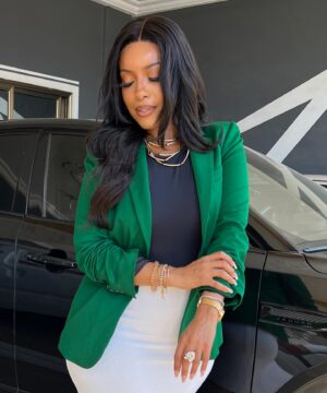 Joselyn Dumas Instagram - Just because you fit in doesn’t mean you belong there…#beguided 🫶🏽❤️