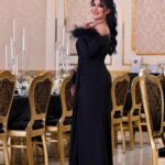 Jouman Kathem Instagram - يحكى ان في مثل هذا اليوم قبل ٢٧ عاماً و تحديدا التاريخ الموافق ٩/٩/١٩٩٦ في الساعة الـ ٢ ظهرا على وجه الدقّة . . ولدتُ انا و اتورط العالم وبس سلامة خيركم و ظلت بكيفكم 🤷🏻‍♀️😅🥹 . ‏ . #جمان_كاظم #شهد #سبتمبر #ميلادي #حفلة #ام_بي_سي_العراق #شاهد #المتمرد #العراق #عيدميلاد #