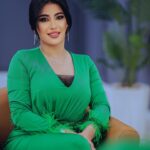 Jouman Kathem Instagram - ‎فخورة بتكريمي درع الابداع الفني مهرجان صدى المشاهير دوره الفنان الراحل فلاح ابراهيم عن دوري في مسلسل المتمرد🥹🇮🇶 🕊️شكرا لدعمكم و حبكم المستمر🤍🫶 . ‎شكرا للاستاذ مهدي صالح مدير المهرجان والقائم على التنظيم بالحفل @mehdi.hjerank @sadaa_almashahir . . الفستان من @jouman.boutique المجوهرات @masa_sam ميك اب و شعر @de_dalya . ‎#جمان_كاظم #شهد #المتمرد #مسلسل_المتمرد #ام_بي_سي_العراق #شاهد #العراق #مهرجان #مهرجان_صدى_المشاهير