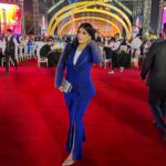 Jouman Kathem Instagram - 🇮🇶 🤍 ‏هلْ أراك سالماً مُنَعَّماً وغانماً مُكَرَّمـاً ‏هَلْ أراك في عُلاكْ تَبْلُــغُ السِّماك ‏الشَّبابُ لَنْ يَكِلَّ ، هَمُّهُ أَنْ تَسْتَقِلَّ أَو يَبيدْ ‏نَسْتَقي مِنَ الرَّدى وَلَنْ نَكونَ للْعدِا كَالعَبيدْ ‏لا نُريدُ ذُلَّنا المُؤبّدا وَعيشنا المُنكَّدا ‏لا نُريدُ بَلْ نُعيدْ ، مَجْدَنا التّليدْ .. مووووطني 🇮🇶 . . . #جمان_كاظم #شهد #المتمرد #مسلسل_المتمرد #ام_بي_سي_العراق #شاهد #العراق #مهرجان #مهرجان_العراق_الدولي