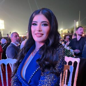 Jouman Kathem Instagram - 🇮🇶 🤍
‏هلْ أراك سالماً مُنَعَّماً وغانماً مُكَرَّمـاً
‏هَلْ أراك في عُلاكْ تَبْلُــغُ السِّماك
‏الشَّبابُ لَنْ يَكِلَّ ، هَمُّهُ أَنْ تَسْتَقِلَّ أَو يَبيدْ
‏نَسْتَقي مِنَ الرَّدى وَلَنْ نَكونَ للْعدِا كَالعَبيدْ
‏لا نُريدُ ذُلَّنا المُؤبّدا وَعيشنا المُنكَّدا
‏لا نُريدُ بَلْ نُعيدْ ، مَجْدَنا التّليدْ .. مووووطني 🇮🇶

.
.

.
#جمان_كاظم #شهد #المتمرد #مسلسل_المتمرد #ام_بي_سي_العراق #شاهد #العراق #مهرجان #مهرجان_العراق_الدولي