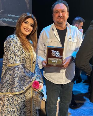 Jouman Kathem Instagram - صور من حفل تكريم نقابة الفنانين لـ كادر مسلسل المتمرد في ملتقى الشباب الرمضاني السينمائي بالتعاون مع صدى السينما والمسرح بحضور نقيب الفنانين و نخبه من الفنانين و وفد من وزارة الثقافة 🕊️🍃 

الحمدلله 🤍 

@awsstudiosofficial 
@awsalsharqi 
@salamarab21 
@union_of_iraqi_artists 

.

#جمان_كاظم #شهد #المتمرد #مسلسل_المتمرد #نقابة_الفنانين #شهد_واصيل #مسلسلات_رمضان #ام_بي_سي_العراق