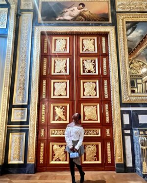 Joy Sunday Instagram - I’ve only been to the louvre on tuesdays