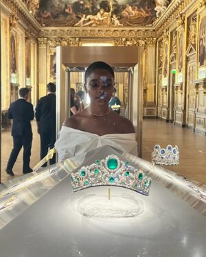 Joy Sunday Instagram - I’ve only been to the louvre on tuesdays
