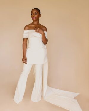 Joy Sunday Instagram - Baby’s first Emmy’s. 🤍💖

styled by @godarrylgo 💖

makeup by @officialsheiks 🤎

hair @sharifposton 💜

photos by the masterful @mr_dadams 💛💛

thank u @lancomeofficial 🥰🌹