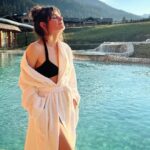 Joyce Ilg Instagram – Was rieche ich hier wohl? 🐽😂#immerdernasenach

#Sauna #Österreich #sunshine