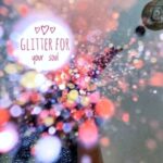 Joyce Ilg Instagram – glitter for your soul 💫
Man beachte die Jogginghose 😂🙏

#glitter #sparkle #shine #Glitzer #art #howto