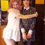Joyce Ilg Instagram – 3x Kölle Alaaf & 3 Kostüme hatte ich: Drache 🐉, Wednesday (mit meiner Sis als Wednesdays Mitbewohnerin Enid) 🖤 & Elfe 🧝‍♀️ Wie habt ihr euch kostümiert? Oder mögt ihr kein Karneval und kostümieren? 😂 Ich als eschtes kölsches Mädsche liebe ich es natürlich! Hab mit Family & Friends 4 von 6 Tagen gefeiert und 2 ausgesetzt. In meiner Story seht ihr noch die Reste von gestern und heute 🤣 #KölleAlaaf #Karneval #Kostüm #fünfteJahreszeit