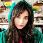 Joyce Ilg Instagram – 3x Kölle Alaaf & 3 Kostüme hatte ich: Drache 🐉, Wednesday (mit meiner Sis als Wednesdays Mitbewohnerin Enid) 🖤 & Elfe 🧝‍♀️ Wie habt ihr euch kostümiert? Oder mögt ihr kein Karneval und kostümieren? 😂 Ich als eschtes kölsches Mädsche liebe ich es natürlich! Hab mit Family & Friends 4 von 6 Tagen gefeiert und 2 ausgesetzt. In meiner Story seht ihr noch die Reste von gestern und heute 🤣 #KölleAlaaf #Karneval #Kostüm #fünfteJahreszeit