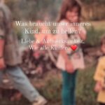 Joyce Ilg Instagram – ❤ Selbstliebe/Selbstwertgefühl/Selbstvertrauen ❤ 

> Dafür sind unsere Kindheit und unser heute noch inneres Kind enorm wichtig. Durch Liebe & Aufmerksamkeit kommt es mehr ins Urvertrauen & somit ins Selbstvertrauen, denn dieses bildet sich ja vor allem in der Kindheit. Dieses Vertrauen in die Welt und einen selbst ist meist durch frühkindliche Erfahrungen gestört > das müssen nicht immer krasse Vorkommnisse sein, sondern es reichen einzelne Sätze, die uns geprägt haben. Das kann zB ein Vergleich mit Geschwistern sein “Warum schafft dein Bruder/deine Schwester es immer gute Noten mit nach Hause zu bringen und du nicht? Das kann doch nicht so schwer sein”. Eine Zeit, die mich geprägt hat, waren zB die Jahre, die ich als Kind wegen meiner Skoliose (Wirbelsäulenverkrümmung) im Korsett verbracht habe.

Das auf dem Bild bin übrigens ich 😊 und die kleine Joyce in mir liebt es immer noch die Welt zu entdecken. Wie damals. Daher befasse ich mich auch mit so vielen Themen. Schaut die Texte in der Bilderreihe mal durch & schreibt eure Erfahrungen in die Kommentare, wenn ihr mögt.

#Kindheit #Selbstliebe #Vertrauen #Mindset