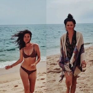 Joyce Ilg Instagram - INFLUENCER AT THE BEACH VS. ME > Who are you? 😂 
#instagramvsreality #instavsreallife #influencer #beach