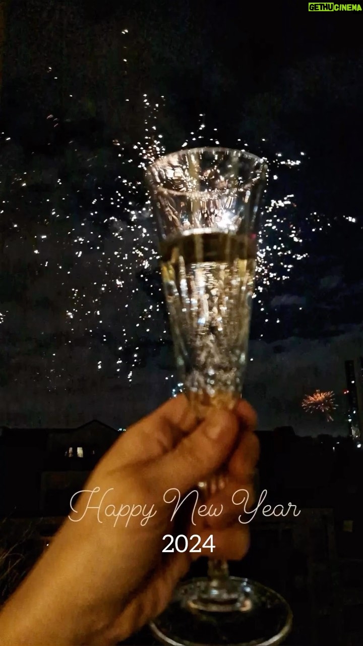 Joyce Ilg Instagram - Ein paar Momente aus meinem wundervollen, bewegten Jahr 2023 & allen da draußen ein happy new year 2024 ❤️ #2023 #happynewyear #Jahresrückblick #thanksforlife
