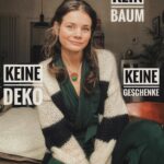 Joyce Ilg Instagram – Mein 1. minimalistisches Weihnachten. Ohne Geschenkekaufvorweihnachtsstress, ohne Baum/Deko/Adventskranz. Und der 1. Weihnachtstag war ne Pause allein zuhaus. Fühlt sich richtig gut an. Sonst ist es immer genau das Gegenteil gewesen bei mir 😂 Wie feiert ihr? Fröhliche, besinnliche Weihnachten euch allen 🎅🏼🤶🏽❤️🎄🔥 Heute steht bei mir wieder Oma auf dem Plan & dann Patricks Familie im Sauerland #merrychristmas