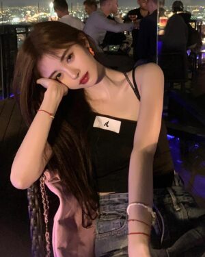 Ju Jingyi Instagram - 😊