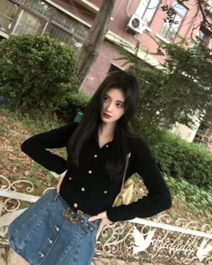 Ju Jingyi Instagram - hu~