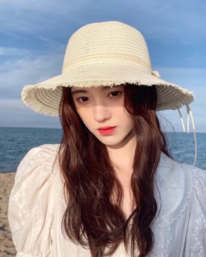 Ju Jingyi Instagram - ☀️☁️