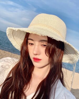 Ju Jingyi Instagram - ☀️☁️