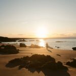 Juana Viale Instagram – Resumiendo la pregunta, ¿se puede amar lo que no se conoce? Es importante que todos, a través de los medios que tengamos, conozcamos, difundamos para así poder tener conciencia de cuidado, de protección y de conservación. 
Este carrete es del primer día, atardecer en algún lugar de la patagonia.
Espero poder mostrarles mas y mas lugares para que, juntos, podamos entender la importancia de conservar, lo natural, lo salvaje, lo nuestro, lo de todos.