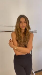 Juanita Arias Instagram - Aceptar y abrazar todas las facetas de uno mismo es un viaje interno profundo y constante. Es encontrar la paz en nuestra dualidad, en la sombra y la luz que todos llevamos dentro. La autenticidad radica en reconocer y amar cada parte de nuestra esencia y cuerpo permitiendo que nuestra verdadera naturaleza brille con pureza y sinceridad. 🌌💖 #BehindTheScenes 📸 Accepting and embracing all facets of oneself is a profound and ongoing inner journey. It’s finding peace within our duality, in the shadow and light we all carry within. Authenticity lies in recognizing and loving every part of our essence and body allowing our true nature to shine with purity and sincerity. 🌌💖#BehindTheScenes 📸