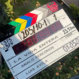 Juanita Arias Instagram - UN PROYECTO MÁS PARA “ LA VIDA ENTERA” 🎬🎥🌪️ Conclusión : Última foto
