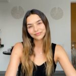 Juanita Arias Instagram - Últimamente he estado reflexionando mucho sobre - Qué es el amor propio? Y va por ahí… Me falta… Me Falta … Pero cada día avanzo un poquito más 🤍