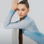 Juanita Arias Instagram - Juana Arias. Esta colombiana se ha buscado su destino en la industria: desde hacer un comercial hasta participar en una de las películas más premiadas o en series para las nuevas plataformas, Juana tiene bien claro hasta donde quiere llegar… como la nueva colección de joyería de Tous. No te pierdas nuestro contenido exclusivo en GRAZIA.MX y en nuestra edición impresa. . . . . . Fotografia. @satiagorui Directora de Moda. @annielask Directora Editorial. @tonisalamanca Maquillaje. @kerenmakeupart Pelo. @ernestovargas_hair Asistentes de Moda. @yessicasalas_cs @brendmirand #Grazia #GraziaDiciembre #2024 #Cover #diciembre #juanaarias #moda #fashion #tous #cruise #party #christmastime #newyear #makewishes