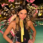 Juanita Arias Instagram - Un Pavito Surreal 🦚💕 … La Sonrisa de la ultima foto es el vibe … 😉