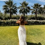 Julia Flabat Instagram - Un de mes endroits favoris au monde 😍✨ Et c’est toujours différent à chaque fois que j’y reviens ! Merci la @summerbodyandsoul de nous faire découvrir des secrets pépites places comme celle-ci 😍 Merci @bess.maz pour cette photo volée 📸🤍 Merci la vie tout simplement 🤗
