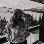 Julia Flabat Instagram – Première neige de l’année à Courchevel ❄️🌨️⛄️
Et cette vue sur les pistes 😍
@mileade_villageclubcourchevel
@mileade_villagesclubshotels