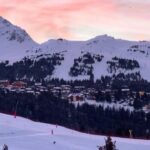 Julia Flabat Instagram – Première neige de l’année à Courchevel ❄️🌨️⛄️
Et cette vue sur les pistes 😍

@mileade_villageclubcourchevel 
@mileade_villagesclubshotels