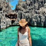 Julia Flabat Instagram – Mantra 🕉️ : La paix et le bonheur sont ma priorité en ce moment .
#philippines #coron #paradise @maisonsduvoyage