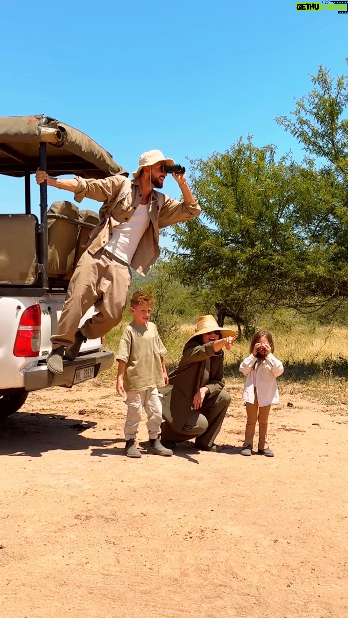 Julia Flabat - 50.3K Likes - Bien arrivés en :
Afrique du Sud 🇿🇦🦒🦁
-
Qui avait trouvé la destination ?
-
#roadtrip
@tourlane