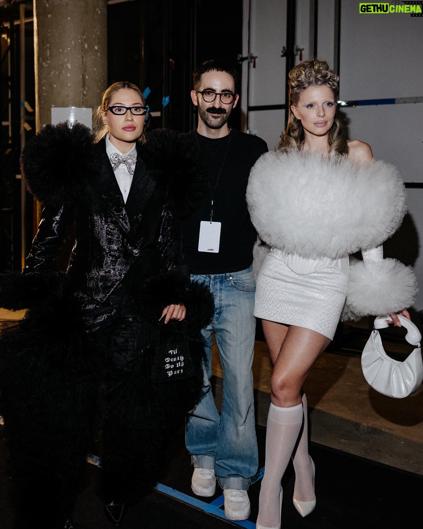 Julia Fox Instagram - I’m just a little poodle Idk what’s going on 🐩 👰🏻♀️ @wiederhoeft_