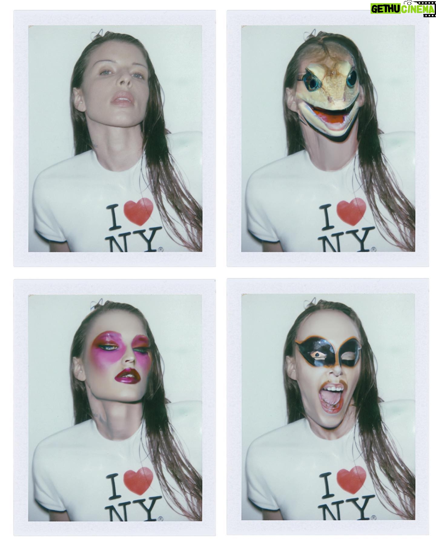 Julia Fox Instagram - “In America you can reinvent yourself and be whoever you want and most people are dumb enough to believe it” lol @juliafox forever immortalized in this masterpiece (if I do say so myself) for the Americana issue of @kingkongmagazine. Creative Photography @spencernotspencer Make up @therealbritphatal using @isamayabeauty. Styling @erikziemba @agency.paradis Hair @ivainsane @agency.paradis Nails @nailsbymamie 3D collages by @sam.rolfes, @andy.rolfes @bausaus Graphic design @hayleyebrown Video Stills @berriosbryan Casting @sixwolvescasting Production @rd_p_rd