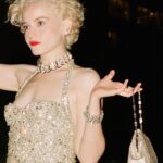 Julia Garner Instagram - 💎 @swarovski 💎 @voguemagazine 💎 #IgniteYourDreams Stylist: @tabithasimmons Makeup: @hungvanngo Hair: @bobbyeliot