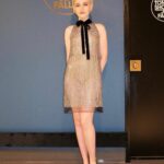 Julia Garner Instagram - 🌟 Thank you @fallontonight 🌟 Photo 📸 @bobbyeliot Thank you to the dream team 🦄 Style @elizabethsaltzman Make up @misha212 Hair @bobbyeliot Style assistant @juanzenonstyle Color @bermudezcolour Dress @prada Jewels @swarovski 🌹🫀💞 @ozark @inventinganna