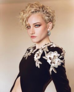 Julia Garner Instagram - EMMYS 2022 🤎 Thank you @gucci @swarovski for getting us ready.