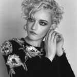 Julia Garner Instagram - EMMYS 2022 🤎 Thank you @gucci @swarovski for getting us ready.