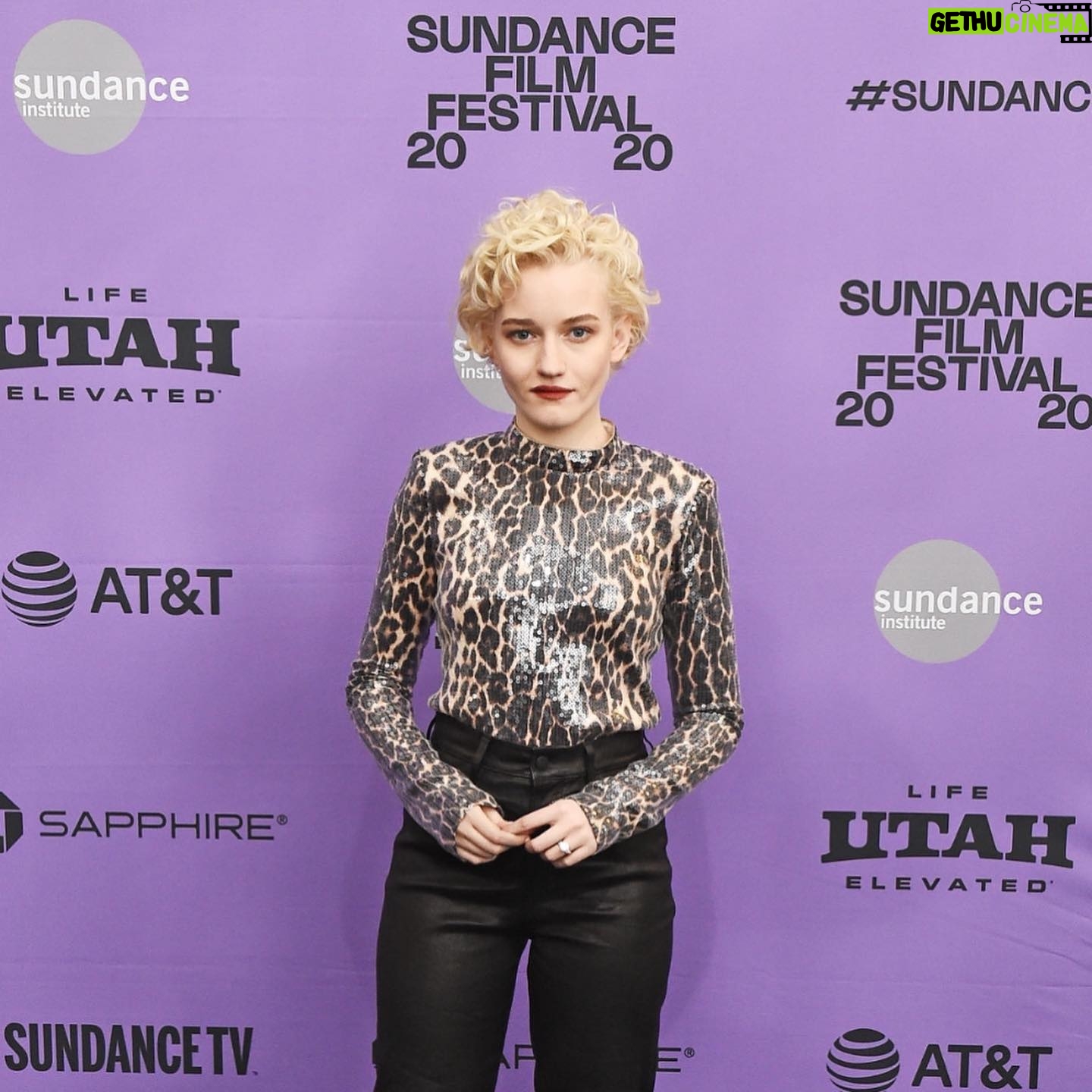 Julia Garner Instagram - @theassistantfilm premiered last night at @sundanceorg! Love The Assistant family. @kittygreen I love you so much and thank you for letting me be Jane. Thank you Sundance for having us. ❤️ #sundance2020 #theassistant