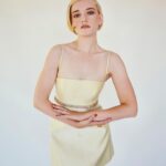 Julia Garner Instagram - 🐥🍑🌼💛 Thank you @prada for this look. Thank you to the dream team 💐 @cibellelevi @elizabethsaltzman @bobbyeliot @kateleemakeup