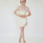 Julia Garner Instagram - 🐥🍑🌼💛 Thank you @prada for this look. Thank you to the dream team 💐 @cibellelevi @elizabethsaltzman @bobbyeliot @kateleemakeup
