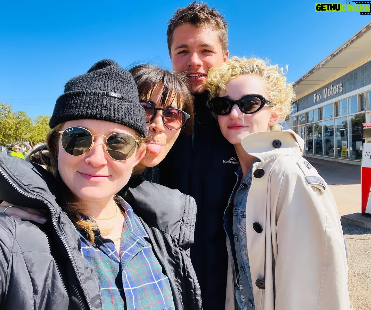 Julia Garner Instagram - I haven’t been able to post anything about The Royal Hotel because of the strike. Here are a few photos. I’m not only proud of being in this film but also executive producing this. It was pure joy and an amazing learning experience. Thank you @kittygreen for such a warm and cozy set. I love this beautiful bunch so much! 🦘♥️ X #theroyalhotel @theroyalhotelmovie